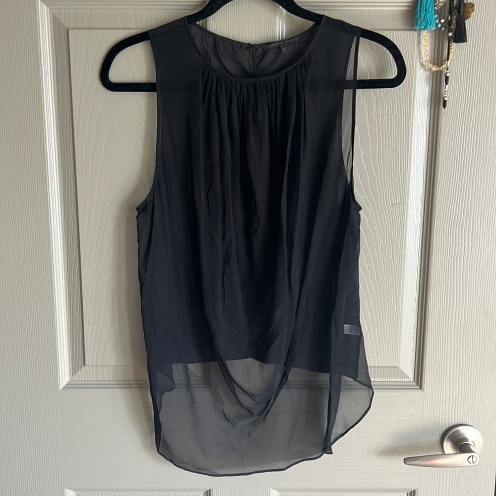 Beautiful flowy elegant top by beautiful people